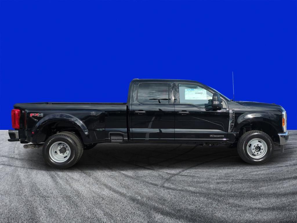 new 2025 Ford F-350 car, priced at $69,946