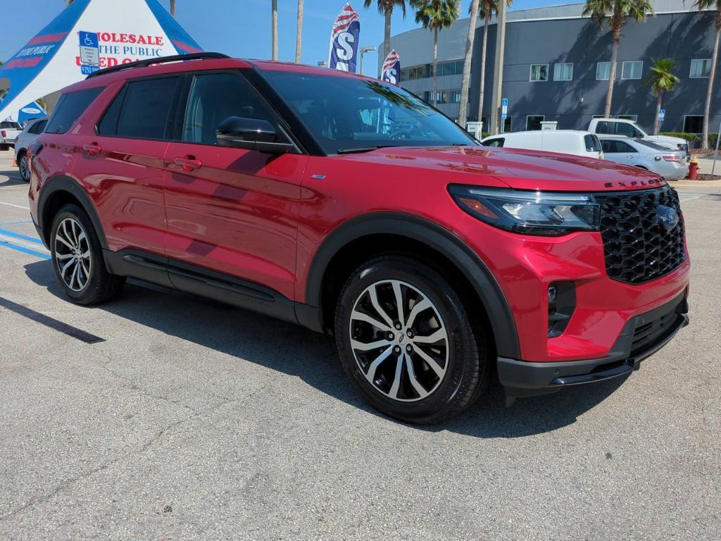new 2025 Ford Explorer car, priced at $47,540