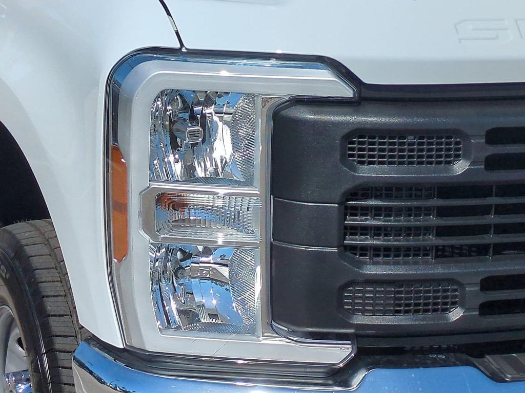 new 2025 Ford F-250 car, priced at $65,210