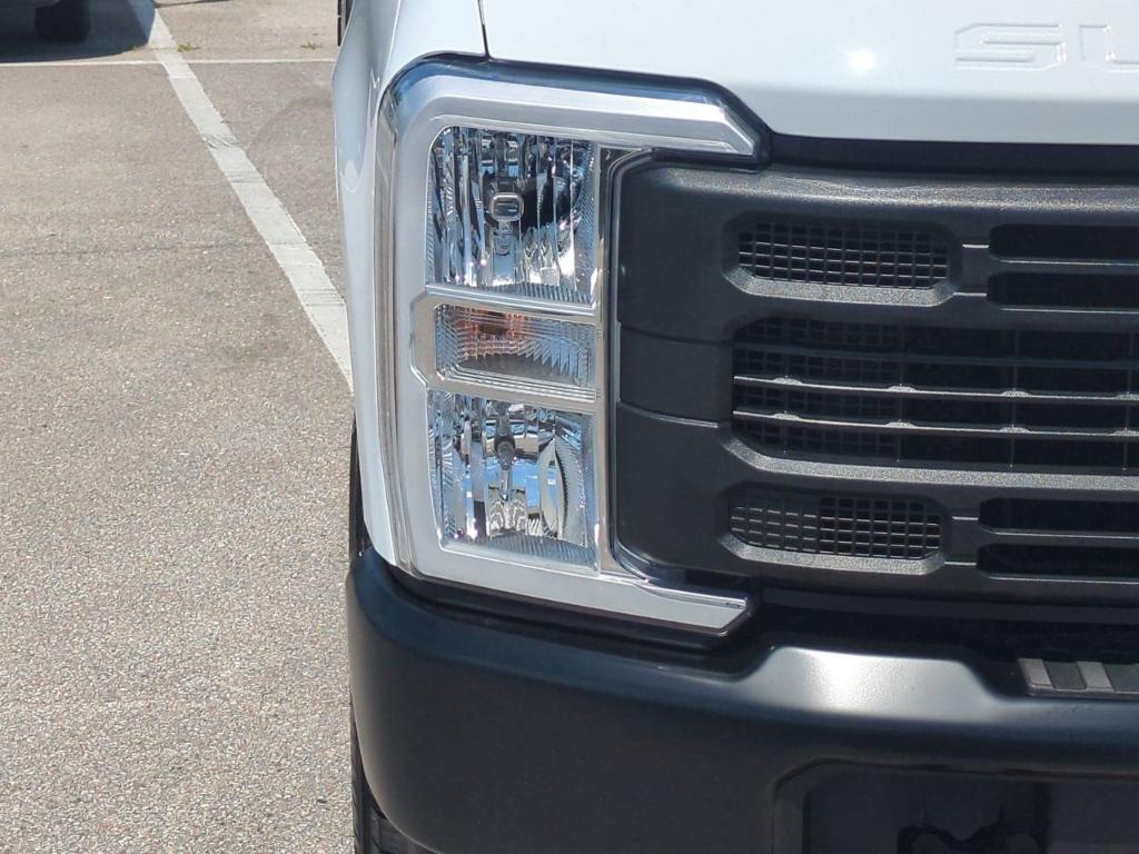 new 2025 Ford F-350 car, priced at $54,620