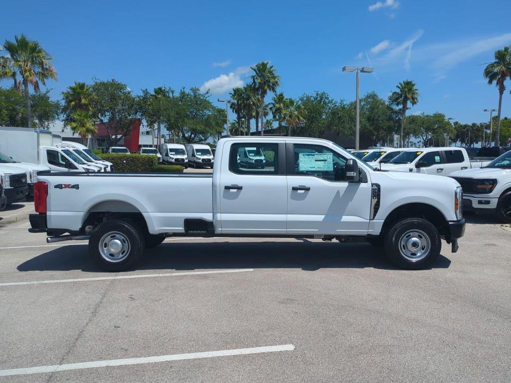 new 2025 Ford F-350 car, priced at $54,620
