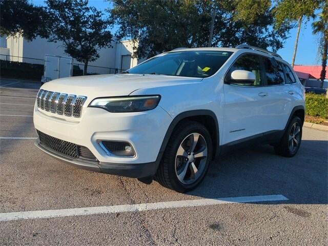 used 2019 Jeep Cherokee car, priced at $11,500