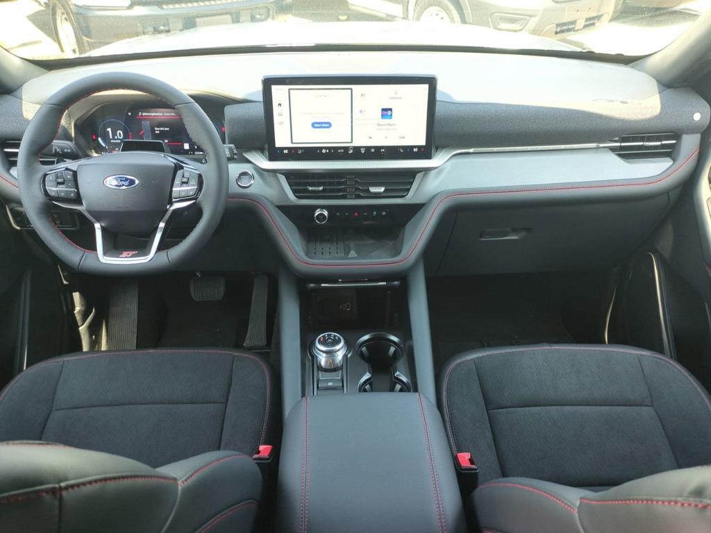 new 2025 Ford Explorer car, priced at $60,180