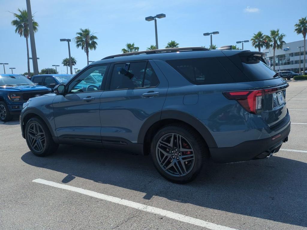 new 2025 Ford Explorer car, priced at $60,180