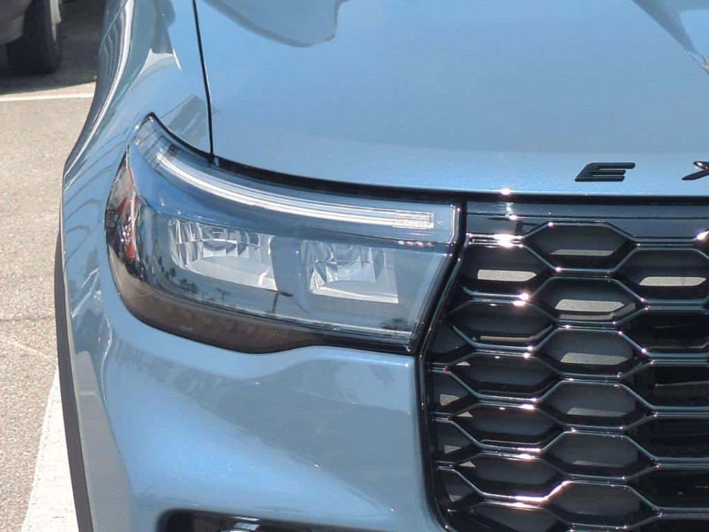 new 2025 Ford Explorer car, priced at $58,984