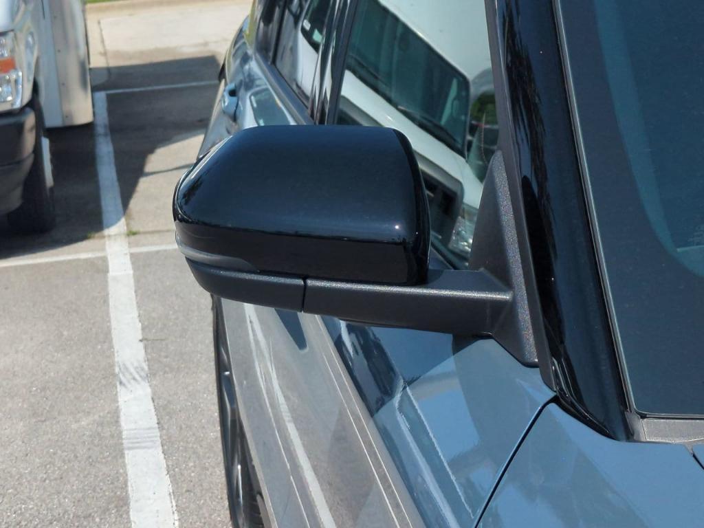 new 2025 Ford Explorer car, priced at $58,984