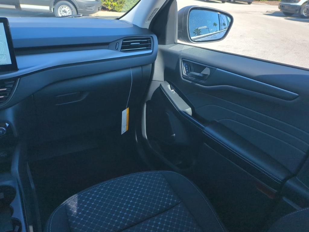 new 2026 Ford Escape car, priced at $29,898