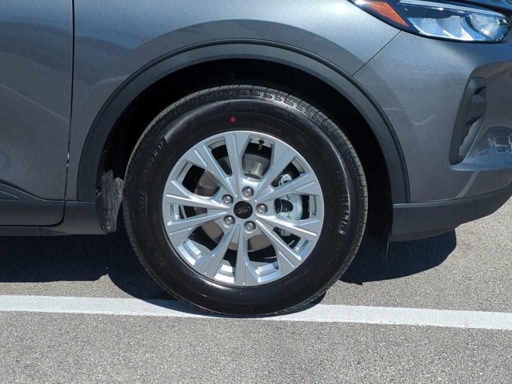 new 2026 Ford Escape car, priced at $29,898