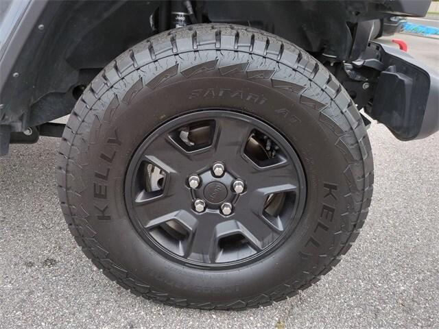 used 2022 Jeep Gladiator car, priced at $35,778