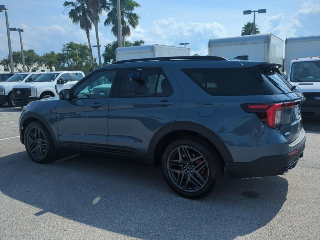 new 2025 Ford Explorer car, priced at $59,185