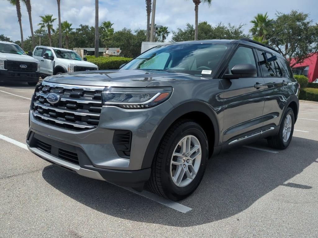 new 2025 Ford Explorer car, priced at $39,197