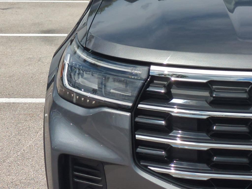 new 2025 Ford Explorer car, priced at $39,197