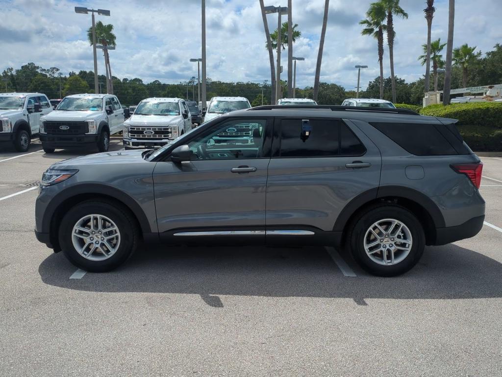 new 2025 Ford Explorer car, priced at $39,197