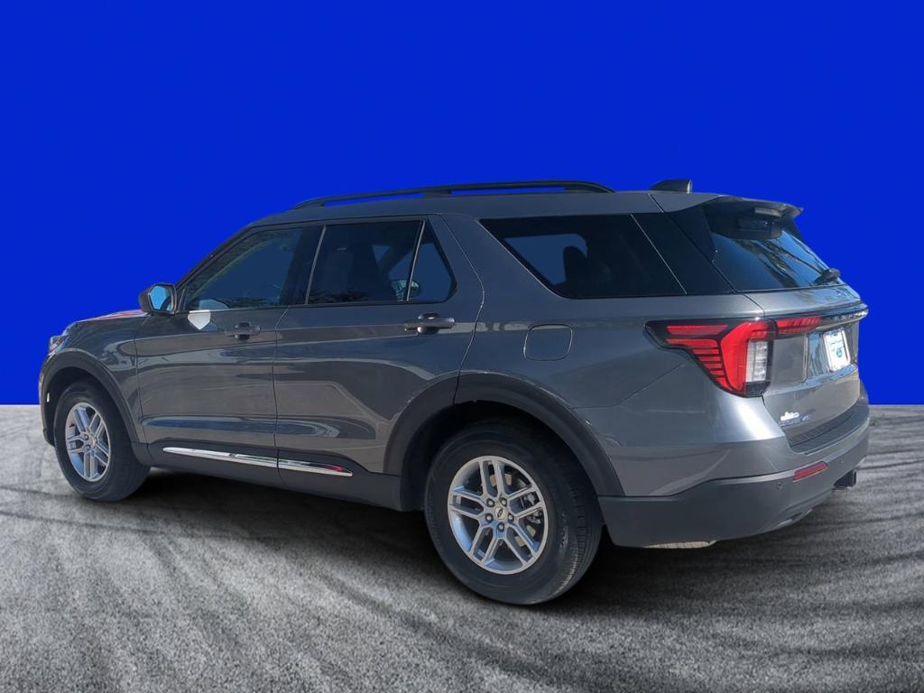 new 2025 Ford Explorer car, priced at $39,072