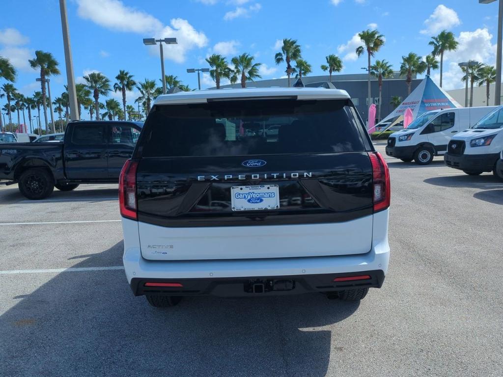 new 2025 Ford Expedition car, priced at $66,954
