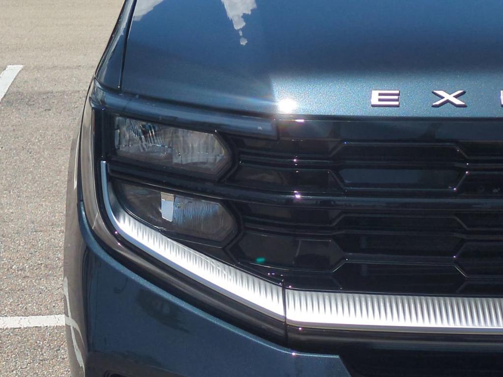 new 2025 Ford Expedition car, priced at $79,730