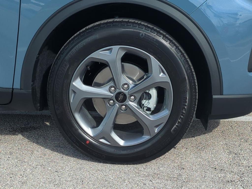 new 2026 Ford Escape car, priced at $31,195