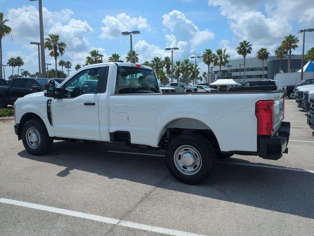 new 2025 Ford F-250 car, priced at $45,895