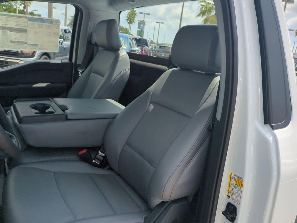 new 2025 Ford F-250 car, priced at $45,895
