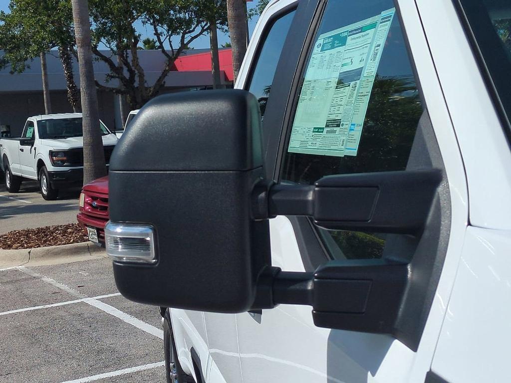 new 2025 Ford F-250 car, priced at $51,925