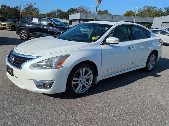 used 2014 Nissan Altima car, priced at $8,999