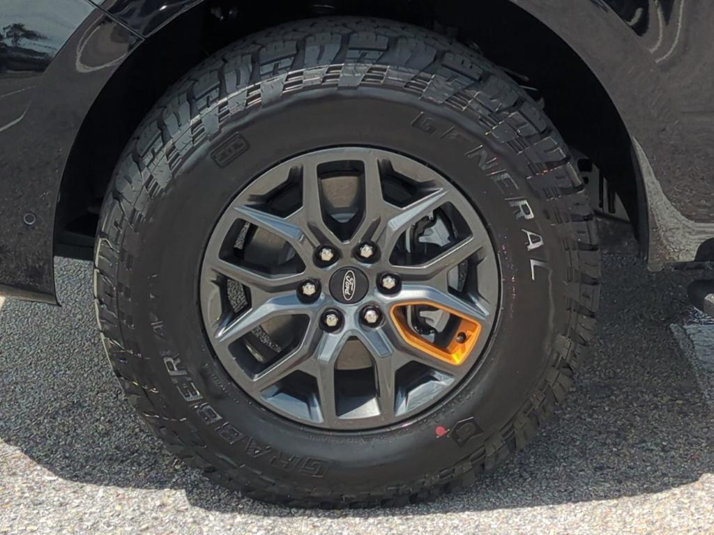 new 2025 Ford Expedition car, priced at $82,032