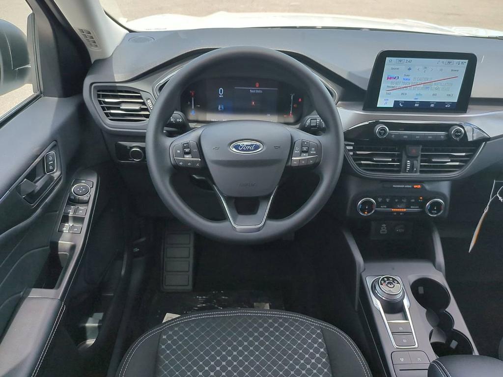 new 2025 Ford Escape car, priced at $30,990