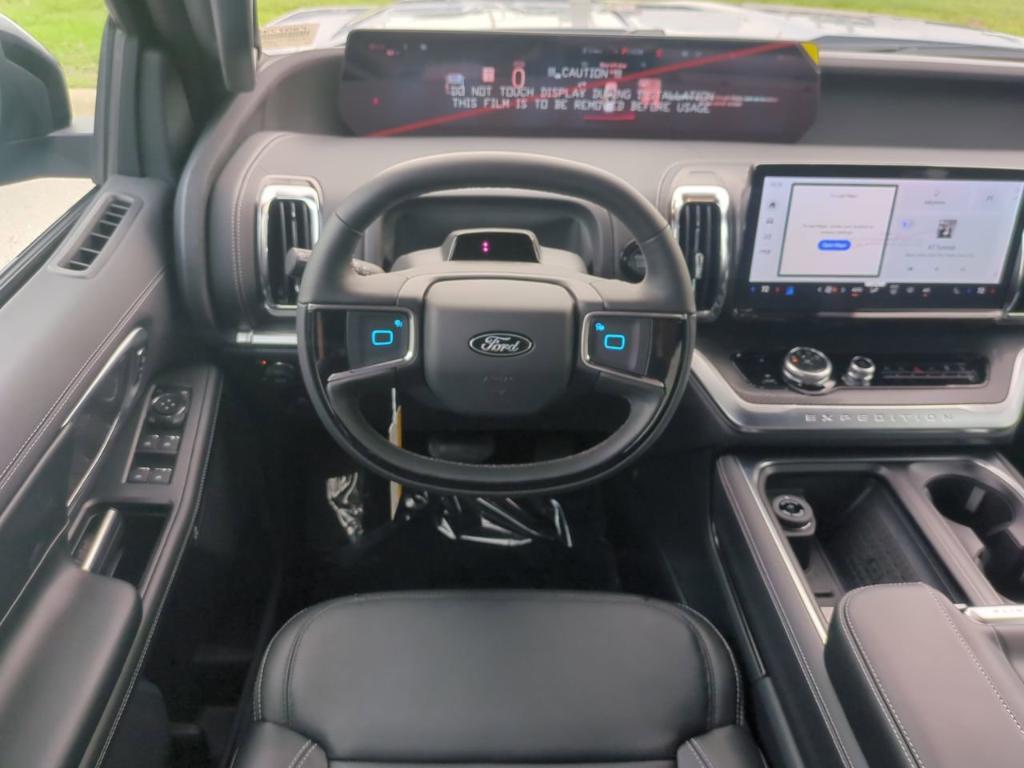 new 2025 Ford Expedition car, priced at $83,710
