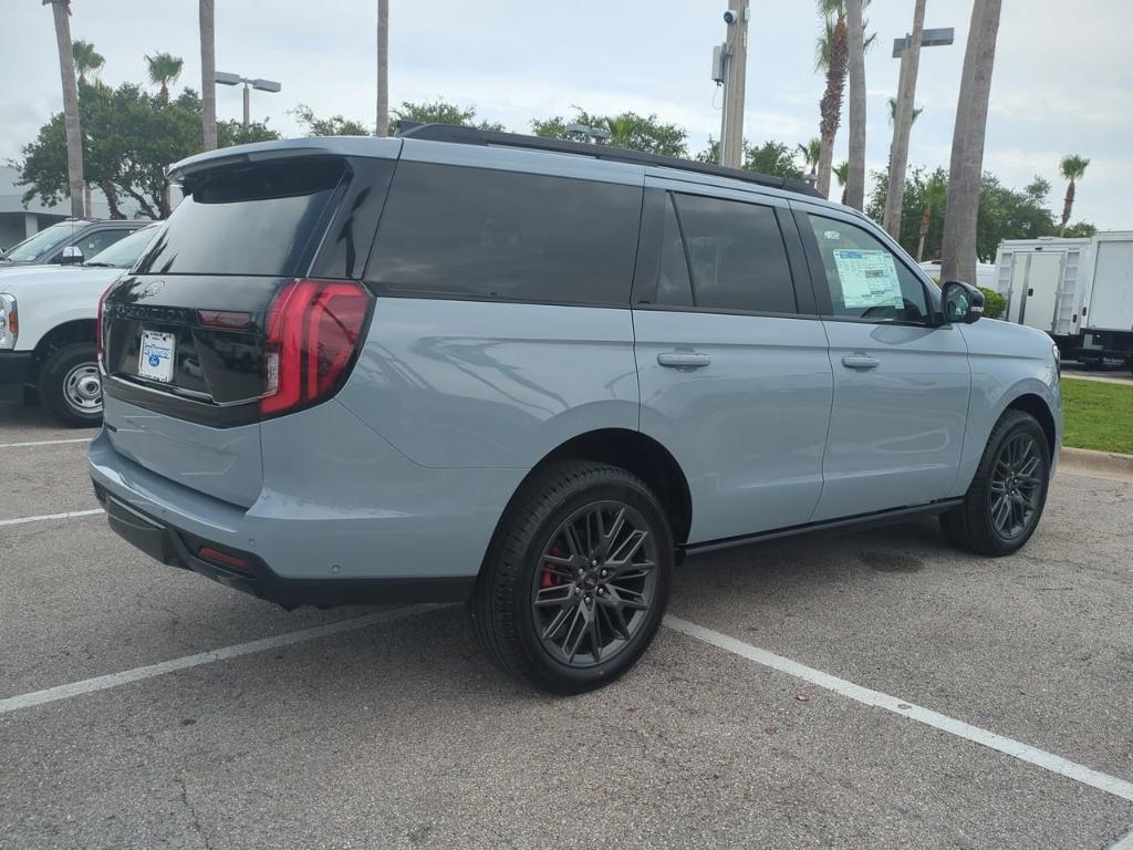 new 2025 Ford Expedition car, priced at $83,710