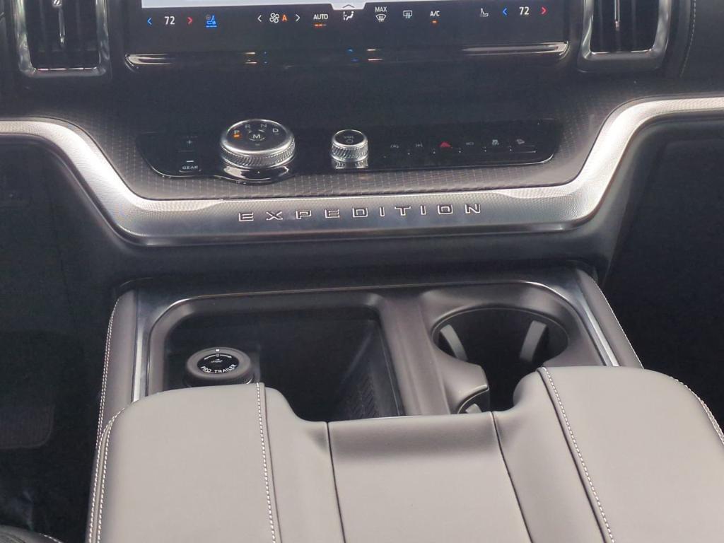new 2025 Ford Expedition car, priced at $83,710