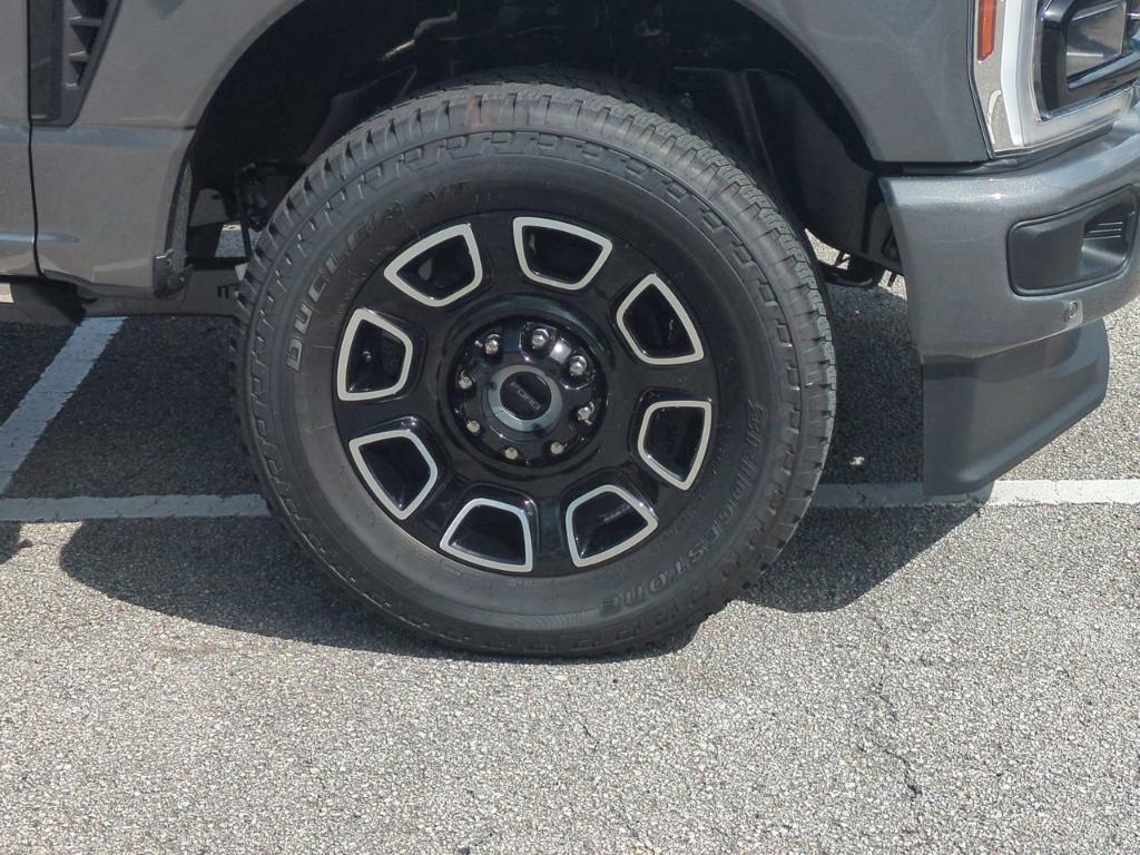 new 2025 Ford F-350 car, priced at $95,445