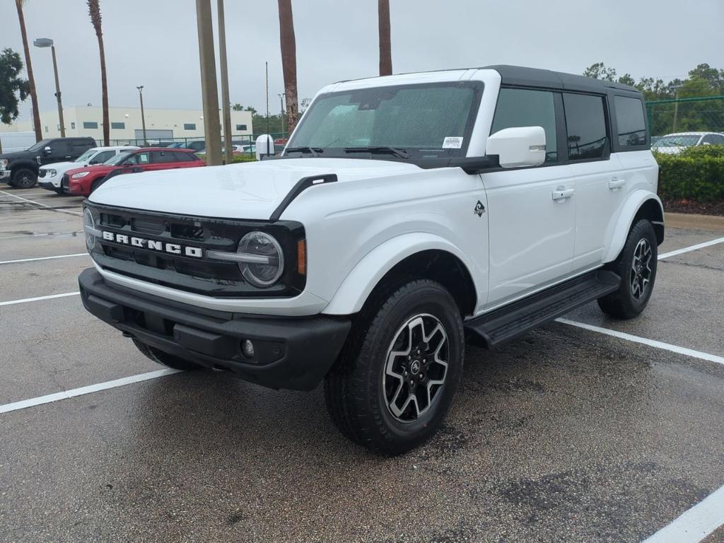 new 2025 Ford Bronco car, priced at $58,554