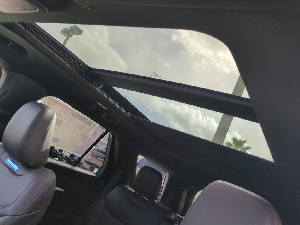 new 2025 Ford Explorer car, priced at $55,534