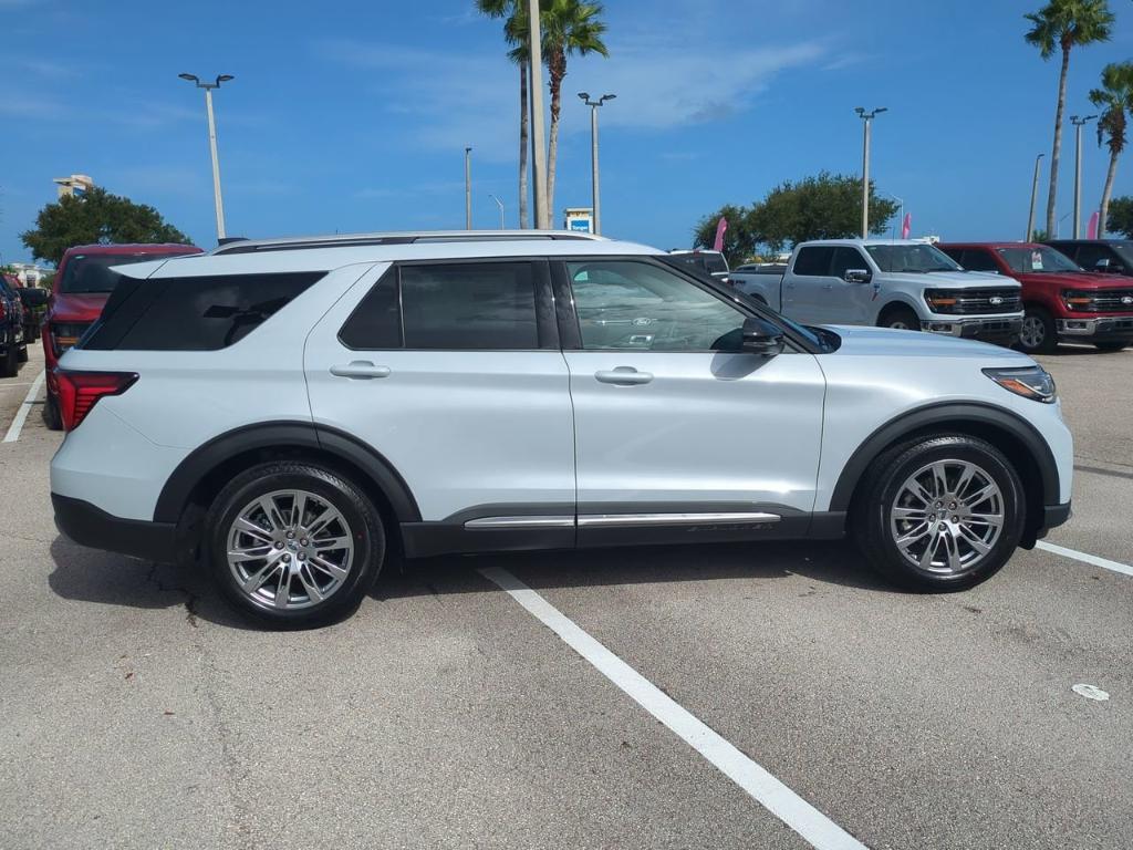 new 2025 Ford Explorer car, priced at $55,534