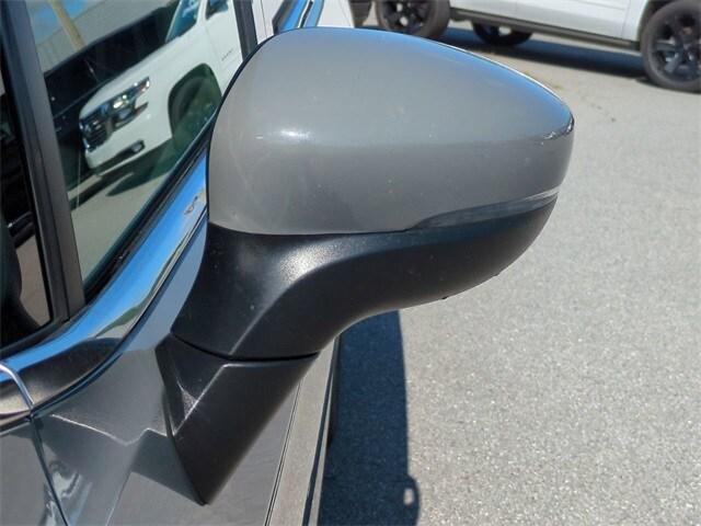 used 2023 Chrysler Pacifica car, priced at $24,132