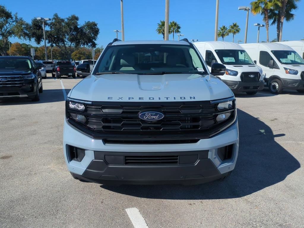 new 2025 Ford Expedition car, priced at $70,340