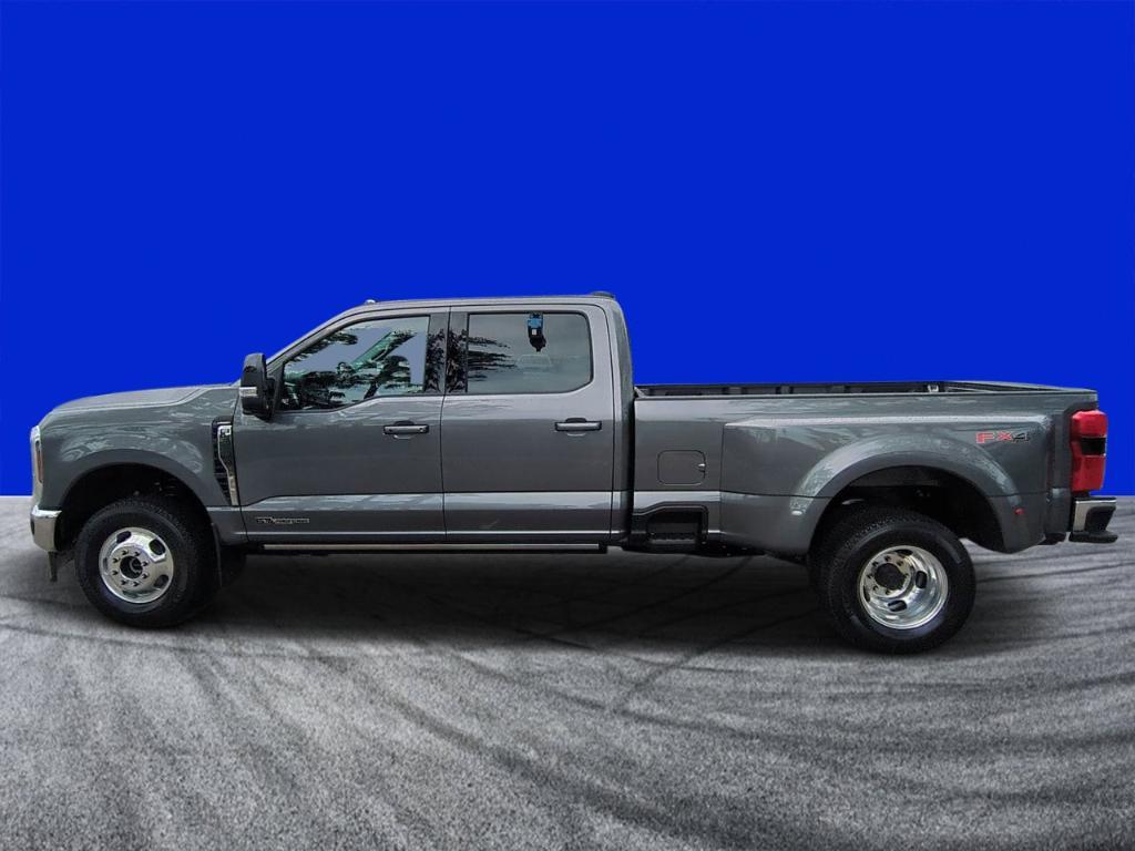 new 2025 Ford F-350 car, priced at $90,944