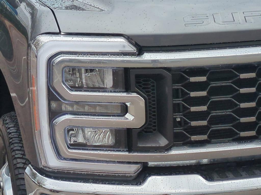 new 2025 Ford F-350 car, priced at $90,944