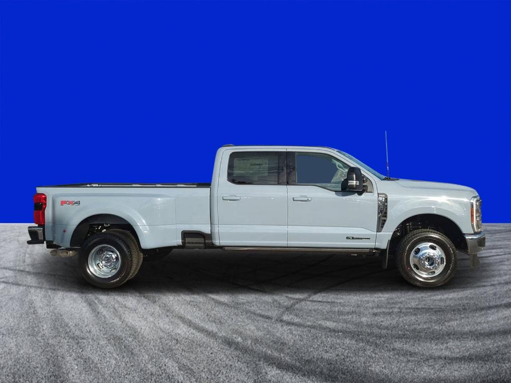 new 2025 Ford F-350 car, priced at $91,939