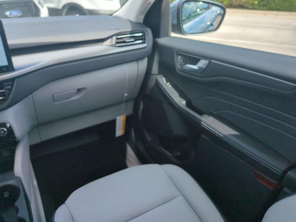 new 2025 Ford Escape car, priced at $37,490