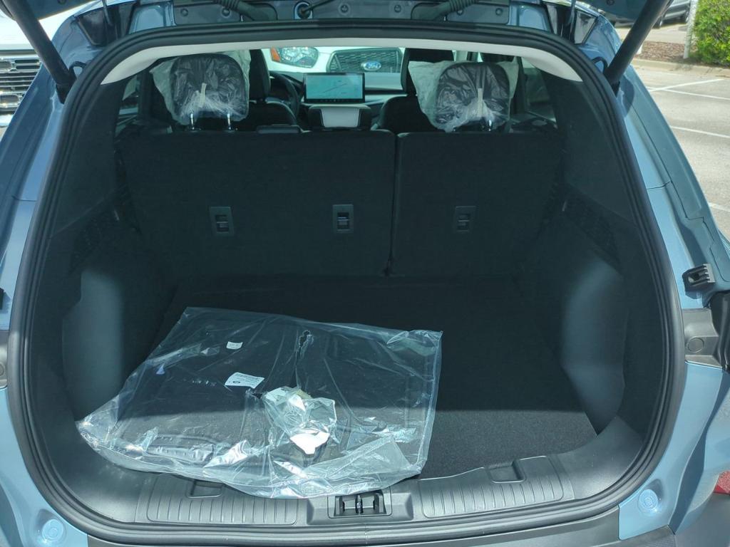 new 2025 Ford Escape car, priced at $37,490