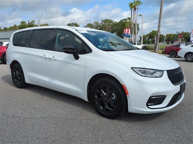 used 2024 Chrysler Pacifica Hybrid car, priced at $42,898