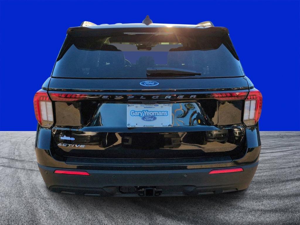 new 2025 Ford Explorer car, priced at $37,225