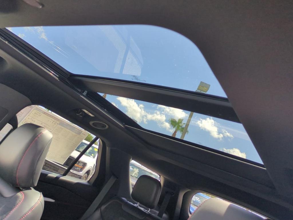 new 2025 Ford Explorer car, priced at $60,180