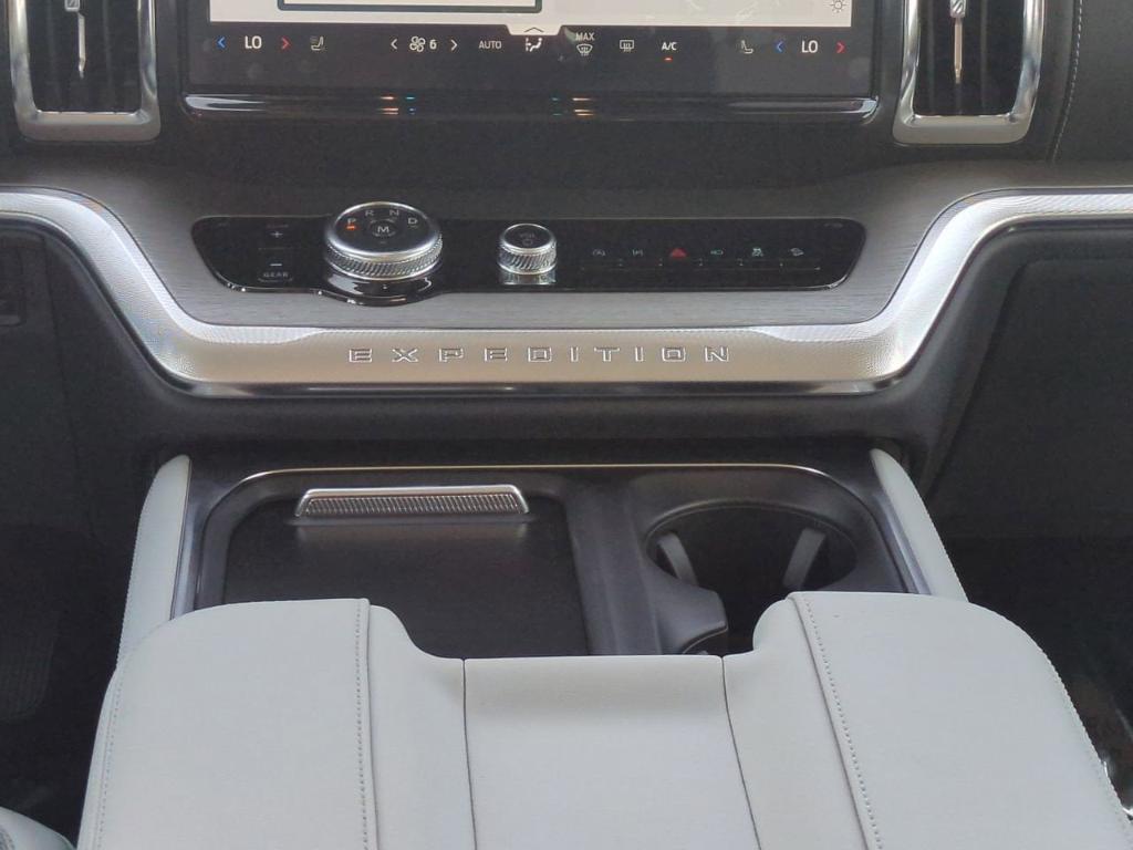 new 2025 Ford Expedition Max car, priced at $82,730