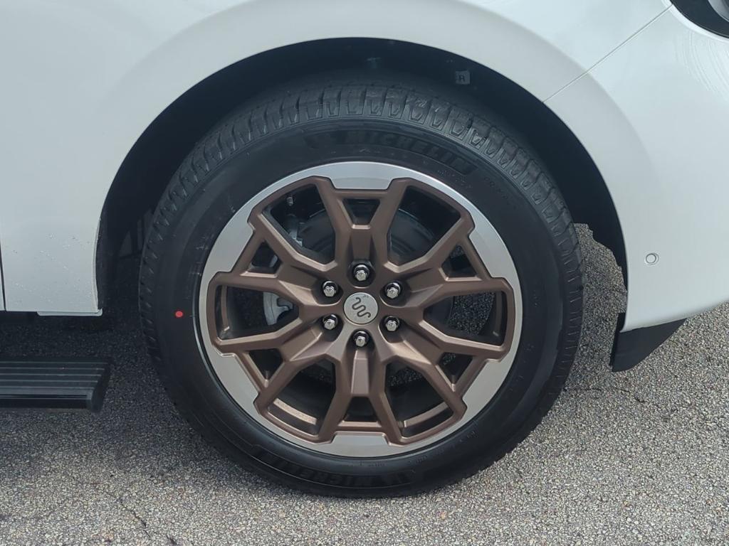 new 2025 Ford Expedition car, priced at $86,645