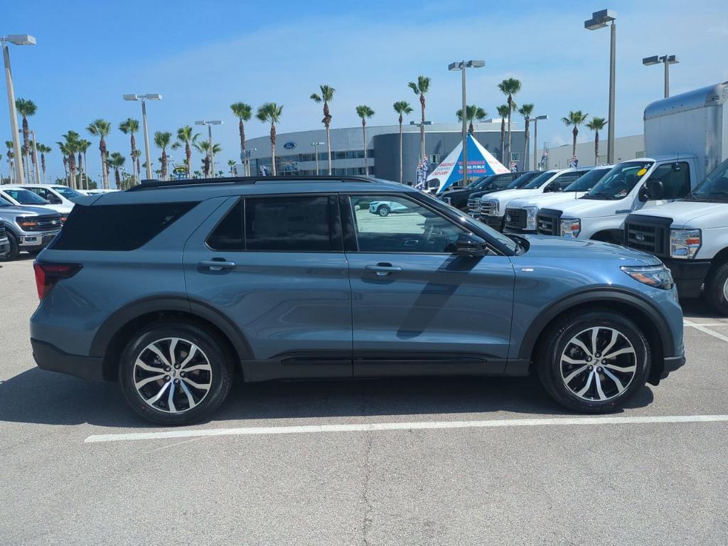 new 2025 Ford Explorer car, priced at $47,540