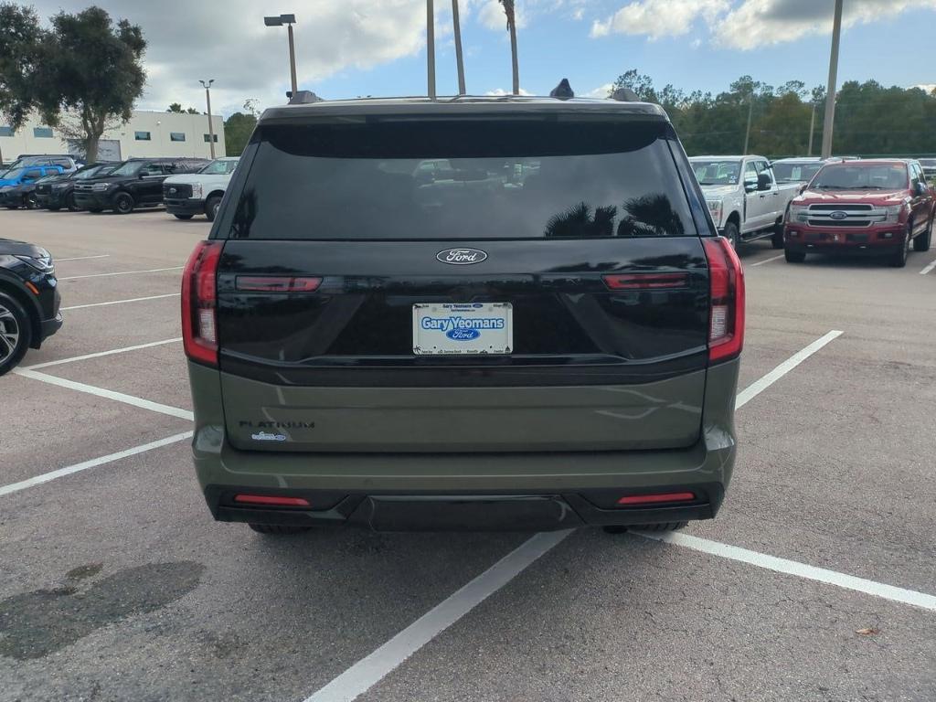new 2025 Ford Expedition car, priced at $89,189
