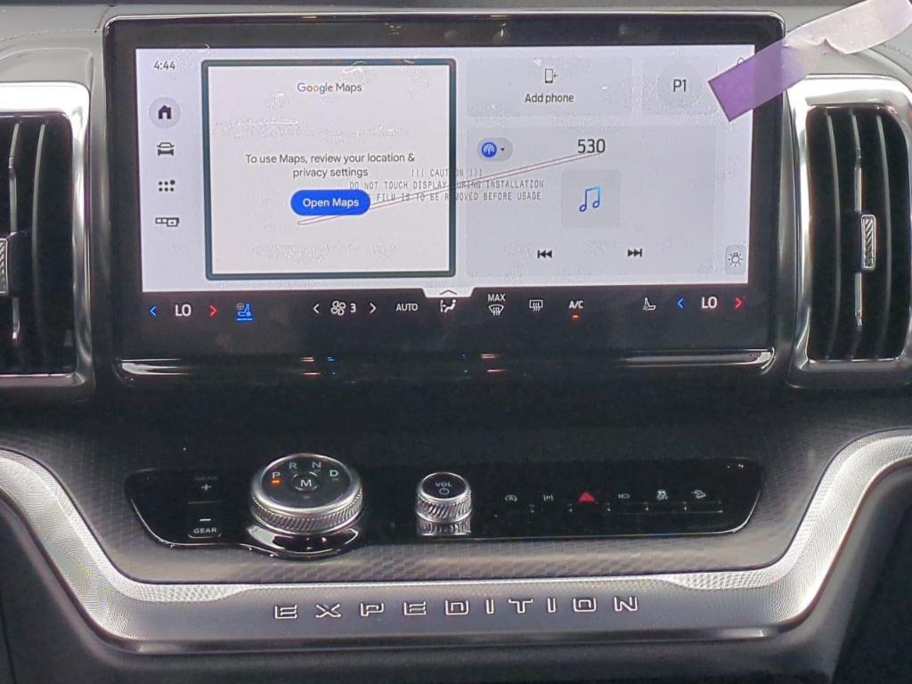new 2025 Ford Expedition car, priced at $89,189