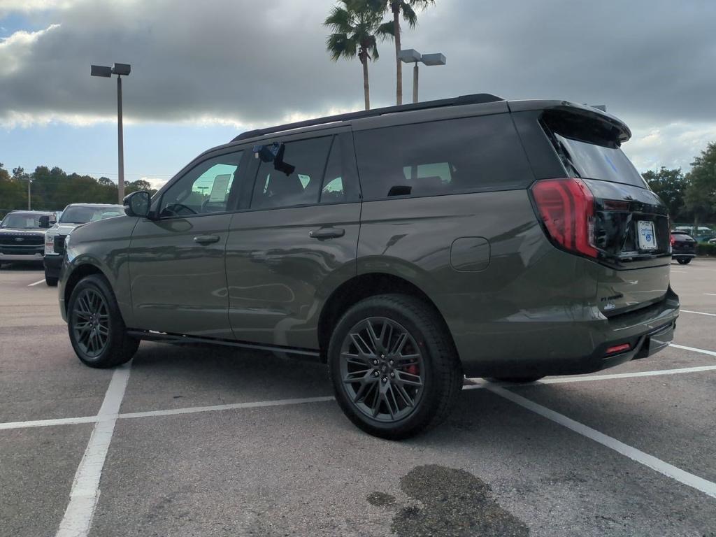 new 2025 Ford Expedition car, priced at $89,189